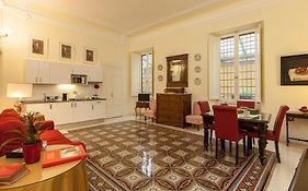 Portico Ottavia Garden Apartment